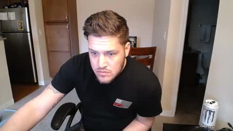 Snapshot of brettbwc89 chatting on December 16, 4:38 pm brettbwc89 online show from December 16, 4:38 pm