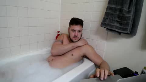 Snapshot of brettbwc89 chatting on December 24, 8:27 pm brettbwc89 online show from December 24, 8:27 pm