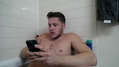 Snapshot of brettbwc89 chatting on December 7, 6:43 pm brettbwc89 online show from December 7, 6:43 pm