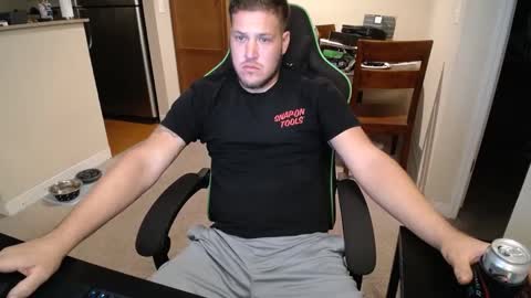 Snapshot of brettbwc89 chatting on October 6, 10:49 pm brettbwc89 online show from October 6, 10:49 pm