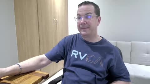 Brett online show from November 9, 4:32 pm