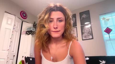 Brianna3 online show from December 28, 9:51 pm