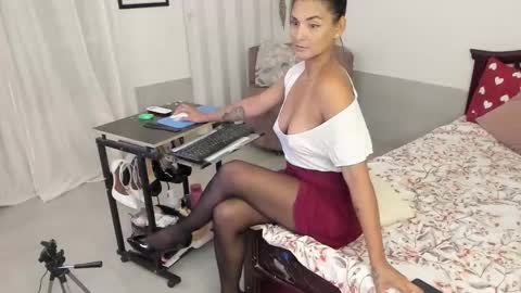 briana online show from September 25, 1:40 pm