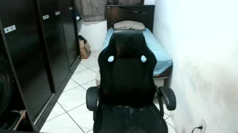 brianaries online show from June 29, 8:41 pm