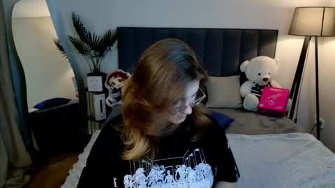 briarwynn online show from March 2, 5:41 am