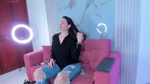    online show from September 11, 12:39 pm