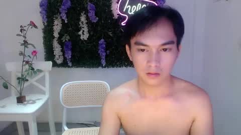 brie_belle online show from February 14, 10:59 am