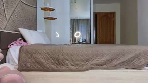 Amina Adelina online show from March 8, 11:27 am