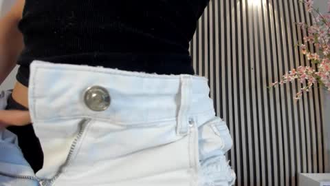 brithanysummer online show from February 17, 4:00 am