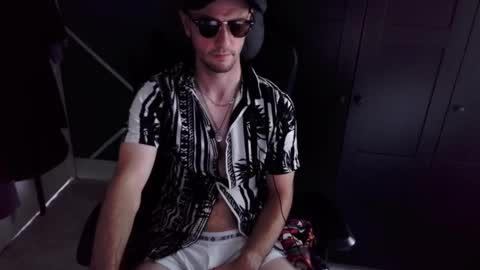 britishbigdick_ online show from September 17, 2:31 pm