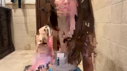 britneyyyxx online show from December 19, 1:45 am