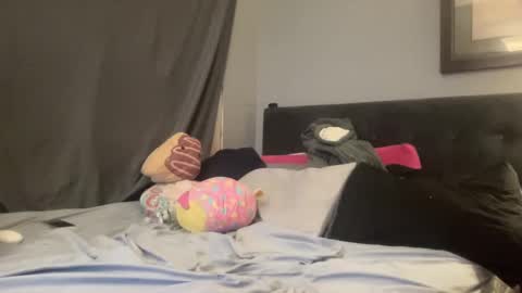 BrittanyBella  Oscar online show from December 15, 7:42 pm