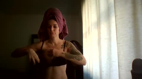 Brittany Love online show from June 16, 5:39 pm