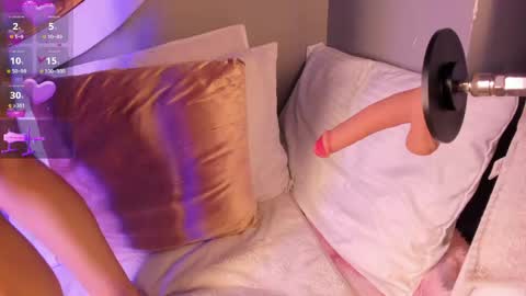 Brooke online show from April 4, 6:04 pm