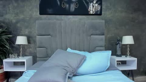 Bruce Hans online show from December 17, 11:50 am