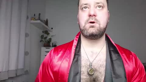 Bruce online show from December 16, 5:08 pm