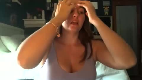 Snapshot of brunettebaby040 chatting on September 14, 6:20 pm brunettebaby040 online show from September 14, 6:20 pm