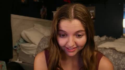 Snapshot of brunettebaby040 chatting on October 24, 3:29 am brunettebaby040 online show from October 24, 3:29 am