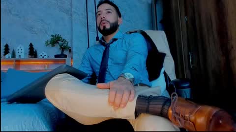 Andres Suarez online show from December 11, 6:09 pm