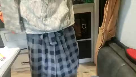 Steve... aka SkinnieDippin aka TimberTramp online show from April 2, 6:26 pm