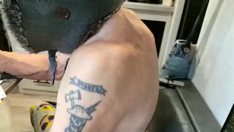 Steve... aka SkinnieDippin aka TimberTramp online show from October 13, 6:10 pm