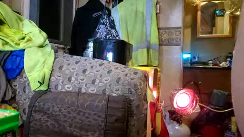 Steve... aka SkinnieDippin aka TimberTramp online show from December 31, 11:09 am