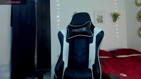 bryan_oficials online show from February 4, 4:49 am