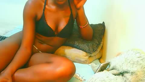 bubble_ass30 online show from March 31, 7:25 pm