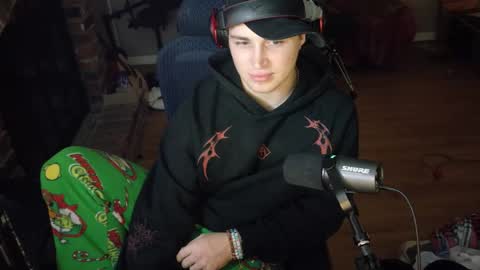 BubblebuttBdn online show from March 2, 6:47 am