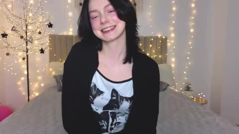 Leona online show from January 15, 7:06 am