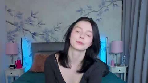 Leona online show from February 17, 10:53 pm