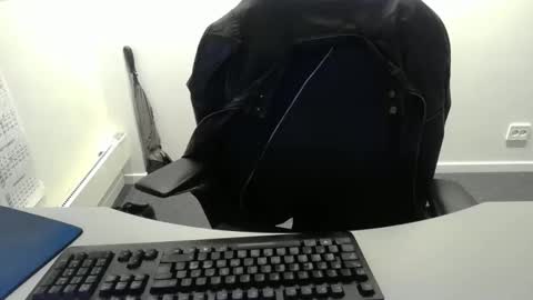 buggemann online show from December 15, 6:53 am