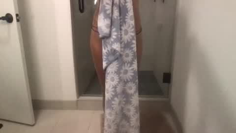 Lo Que online show from March 20, 10:59 pm