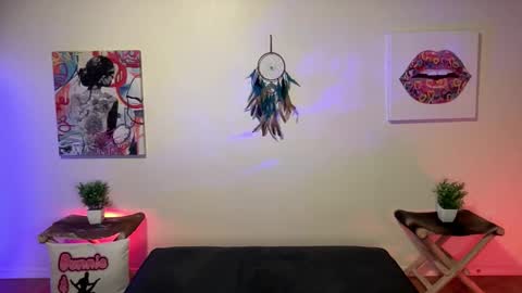 BUNNIE and THE DUDE TheLebowskis online show from March 30, 9:20 am