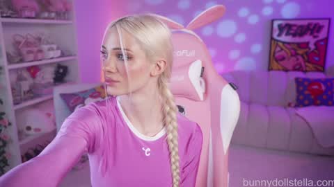 Stella online show from February 14, 12:57 am