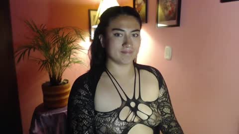 bunnyEmilyR0s33 online show from March 29, 9:44 am