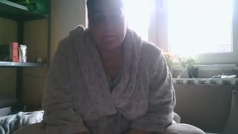 babuska1981 online show from January 8, 9:10 am