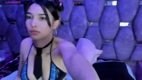 burbuja pink  online show from March 14, 4:05 am