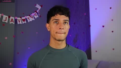 Buster independent model online show from February 23, 9:22 am