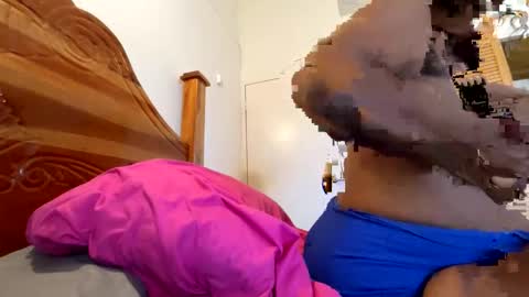 bustyirie online show from March 10, 2:43 pm