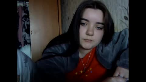 butterfly18988 online show from November 25, 11:20 am