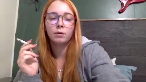 butterflywingzz online show from November 9, 2:26 am