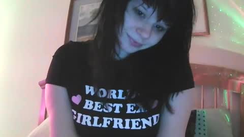 Snapshot of bvnny420 chatting on November 1, 4:22 am River online show from November 1, 4:22 am