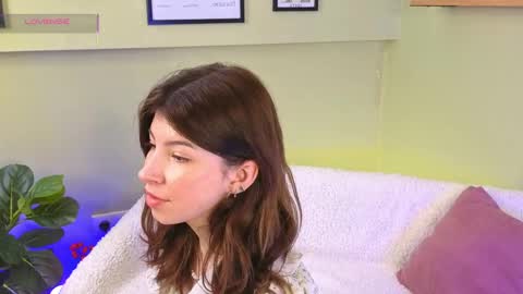 Kira online show from April 6, 8:15 am