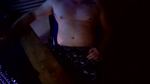 cahtterbatter08 online show from November 9, 5:00 am