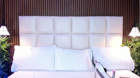 CailynBrown online show from November 29, 4:42 am