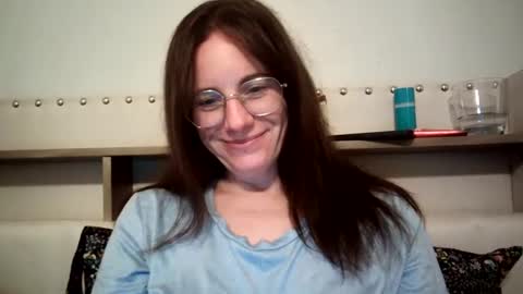 Snapshot of caitie__citrine chatting on December 4, 3:09 am Caitie Citrine online show from December 4, 3:09 am