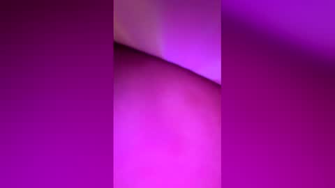 caitlyxxx online show from April 3, 8:32 am