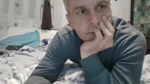 caius77 online show from April 3, 8:27 pm