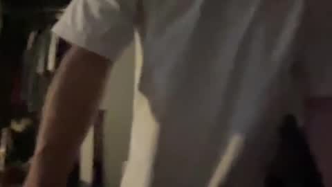 . online show from December 14, 9:07 am